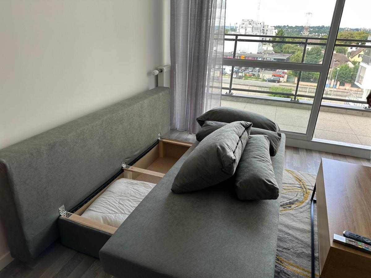 Agreable 2 Pieces Avec Balcon Et Parking Transports By Immo Kit Bnb Sarcelles Extérieur photo