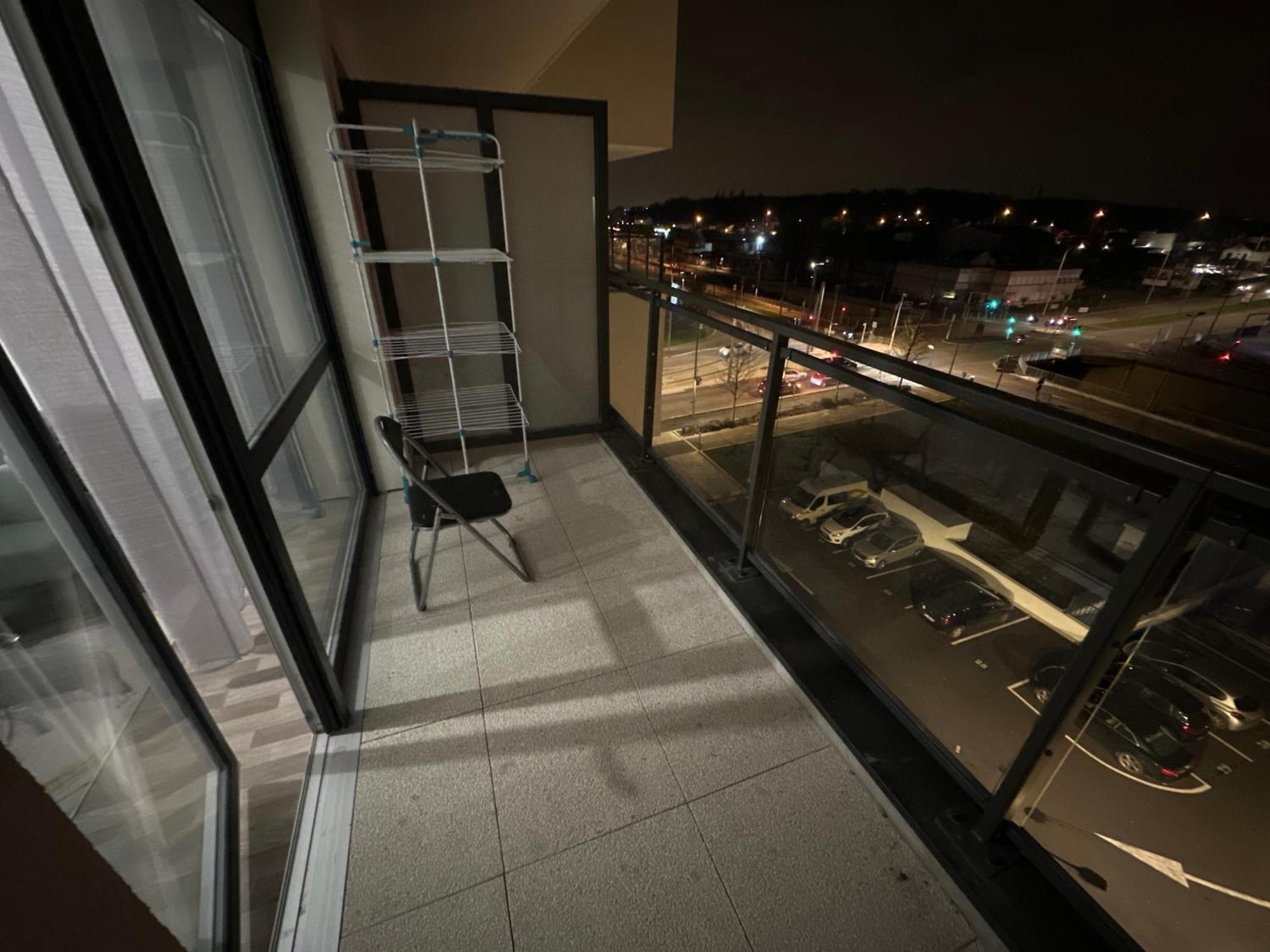 Agreable 2 Pieces Avec Balcon Et Parking Transports By Immo Kit Bnb Sarcelles Extérieur photo